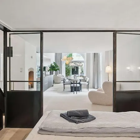 Central Apartment